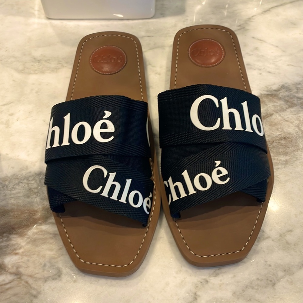 Chloe Woody Logo Slide